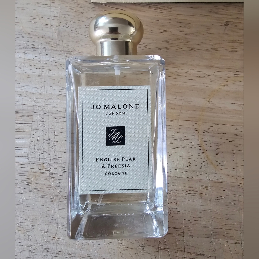 Jo Malone English Pear & Freesia 3.4oz/100ml w/box - Picture 3 of 6